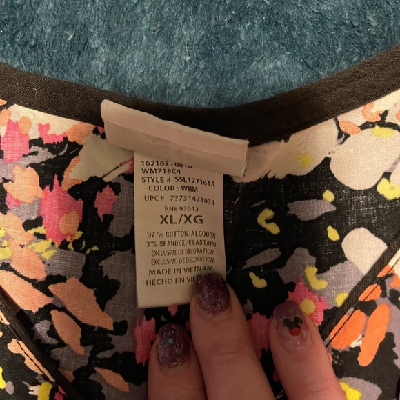 Scrub Top - Picture 4 of 5